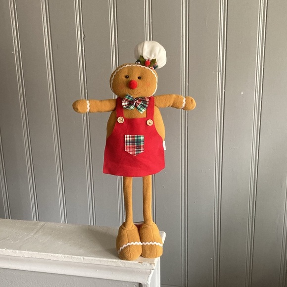 NWT- 24” Absolutely Precious- Holiday Baker Gingerbread Decoration w/Hat & Apron - Picture 13 of 16